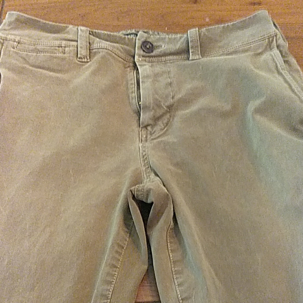 American Eagle Khakis